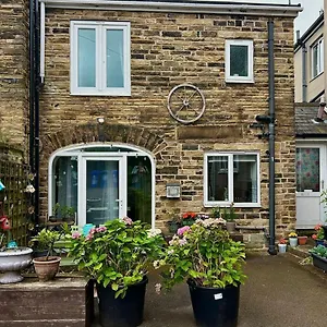 Apartment Angels - Hidden Gem, Nether Edge